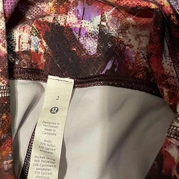 Lululemon leggings size 2 - Picture 4 of 4